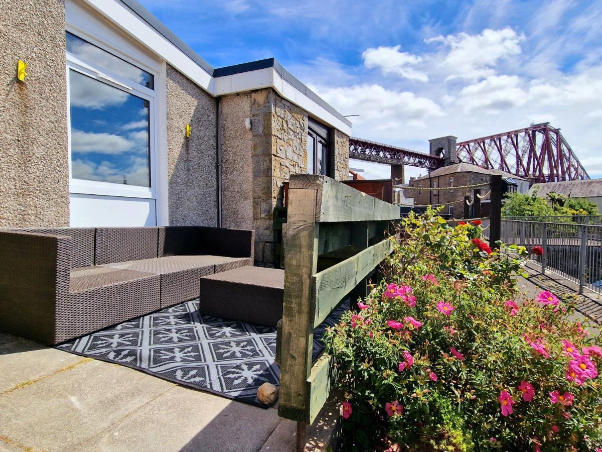 הוילה נורת' קווינספרי Three Bridges Waterfront מראה חיצוני תמונה