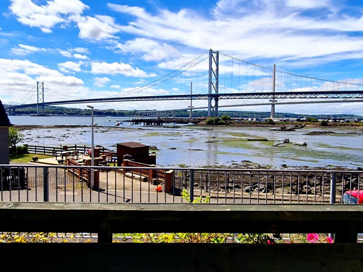 הוילה נורת' קווינספרי Three Bridges Waterfront מראה חיצוני תמונה